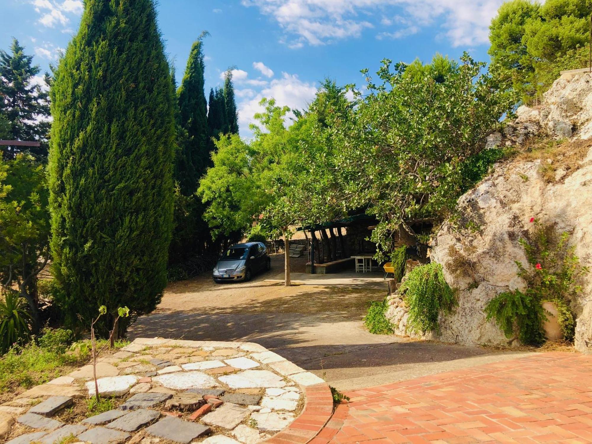 B&B Tenuta La Puntara 칼타니세타 외부 사진